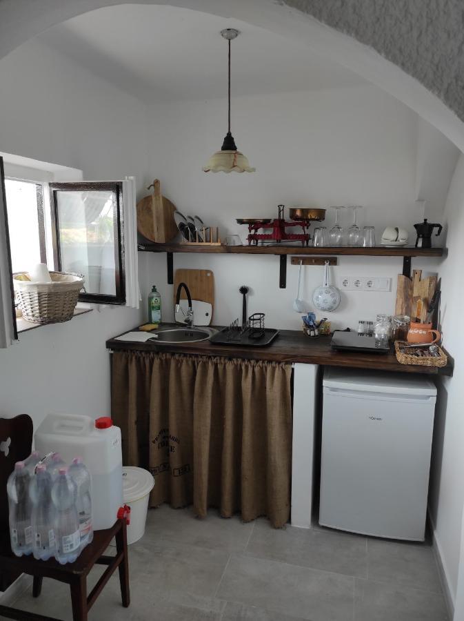 Kisház a szőlőhegyen Balatonakali Exterior foto